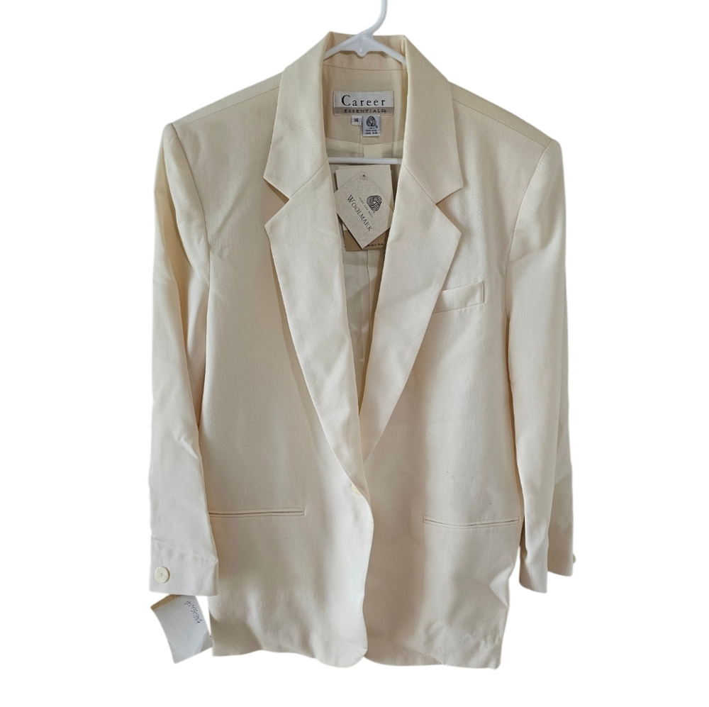 Career Essentials  Vintage Cream Blazer Size 14 100% Wool  NWT  2 For $ 50